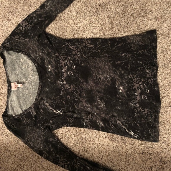 Shirt - Picture 8 of 8